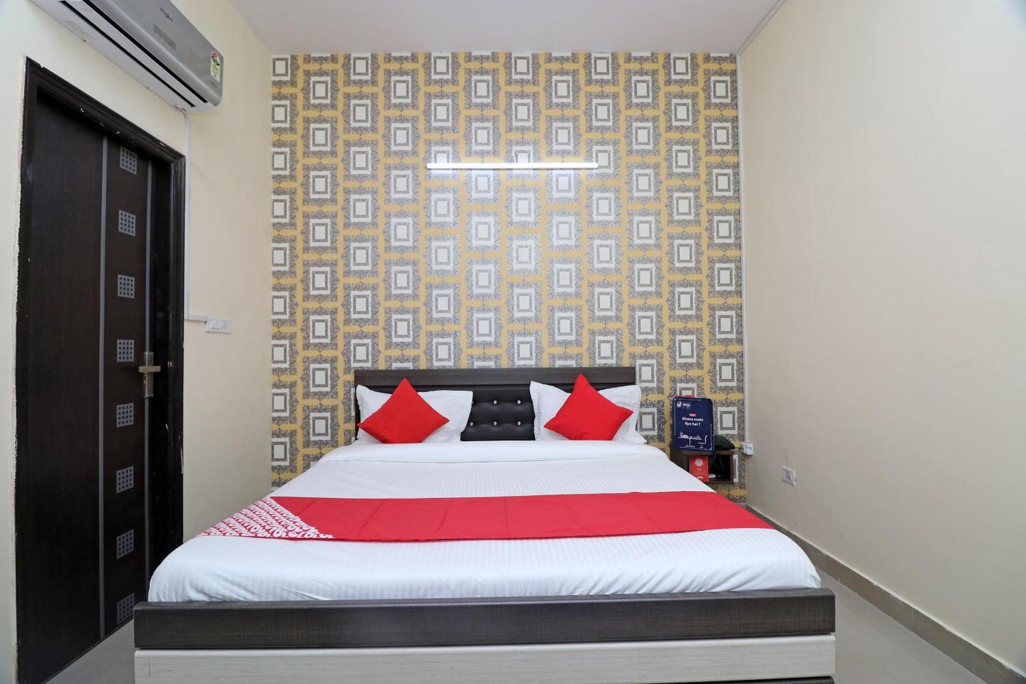 Hotel O Dream Residency ファリーダーバード エクステリア 写真
